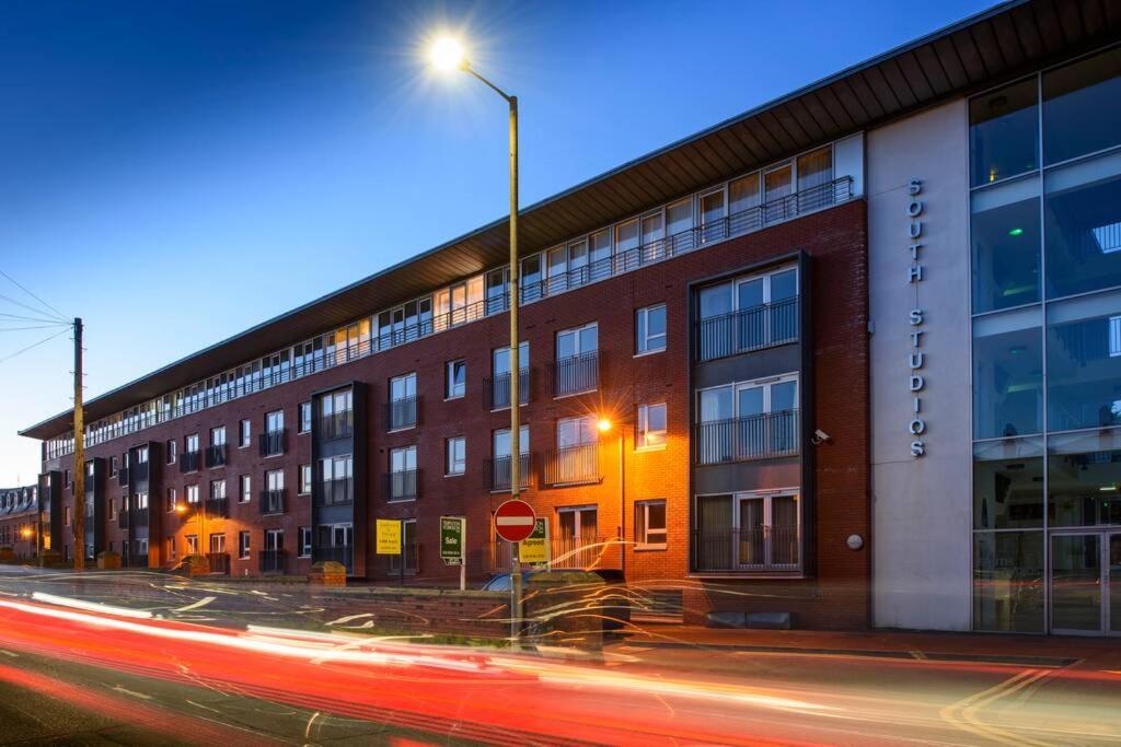 Luxury City Apartment Underground Parking 5* Belfast Zewnętrze zdjęcie